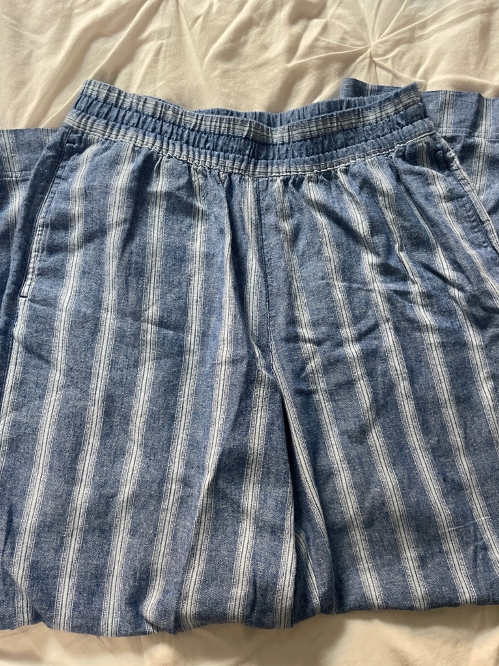 Old Navy Blue and White Vertical-Stripe Wide Leg Linen-Blend Pull On Pants - Picture 5 of 8